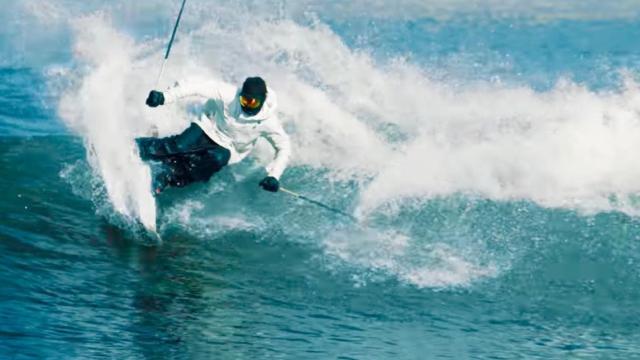 Candide Thovex en una de las escenas del anuncio de Audi.
