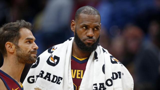 LeBron James no para de dedicarle buenas palabras a Calderón.