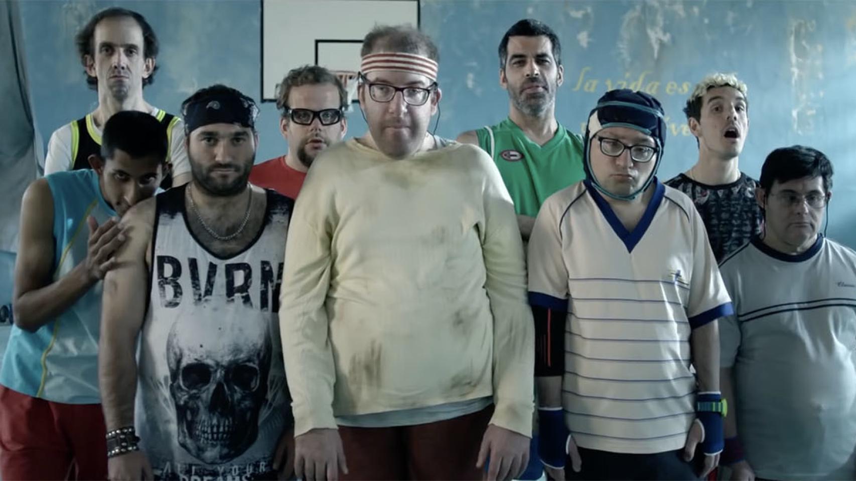 ‘Campeones’ arrasa en la taquilla sin la ayuda de Telecinco ni Antena 3.