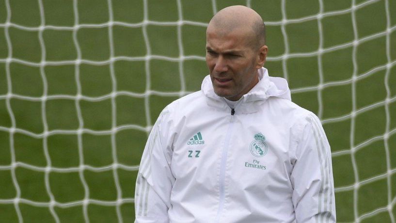Zidane dirige un entrenamiento del Madrid. Foto: Twitter (@ChampionsLeague)