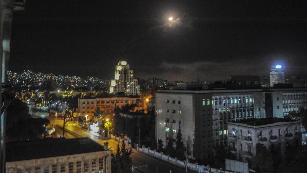 Un misil en el cielo de Damasco.