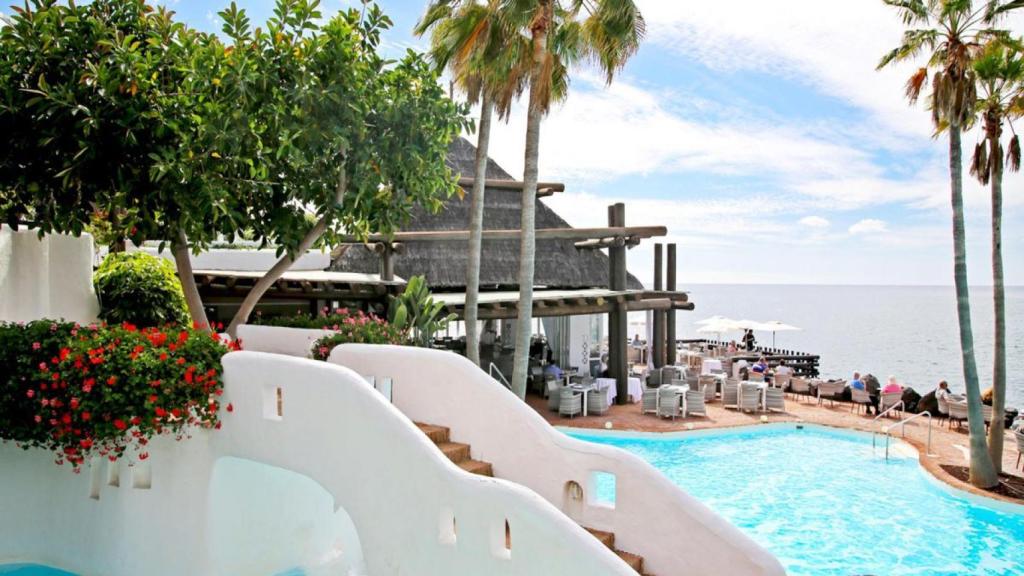 Una imagen de una de las piscinas del hotel.