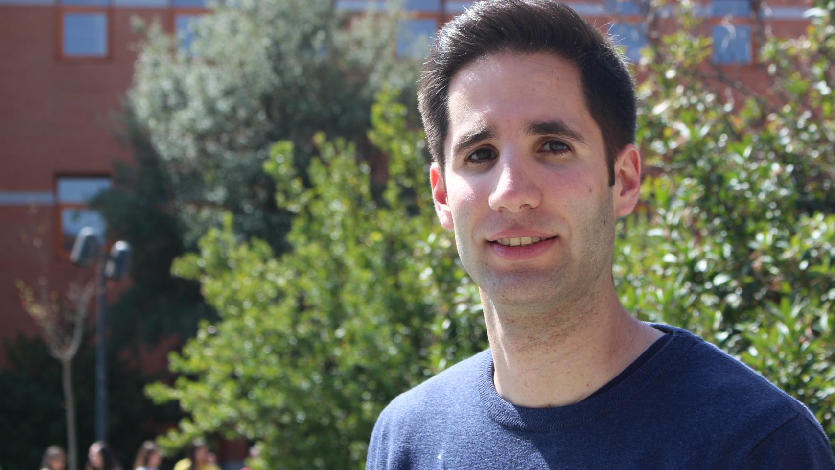 Los 12.000 jóvenes hipotecados con el Estado para estudiar un master.