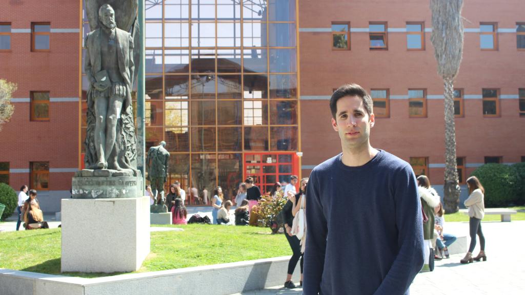 David Romero González, de 31 años, es cordobés. Estudió psicología. Ahora es uno de los 12.000 afectados por los préstamos al honor del Ministerio de Educación.