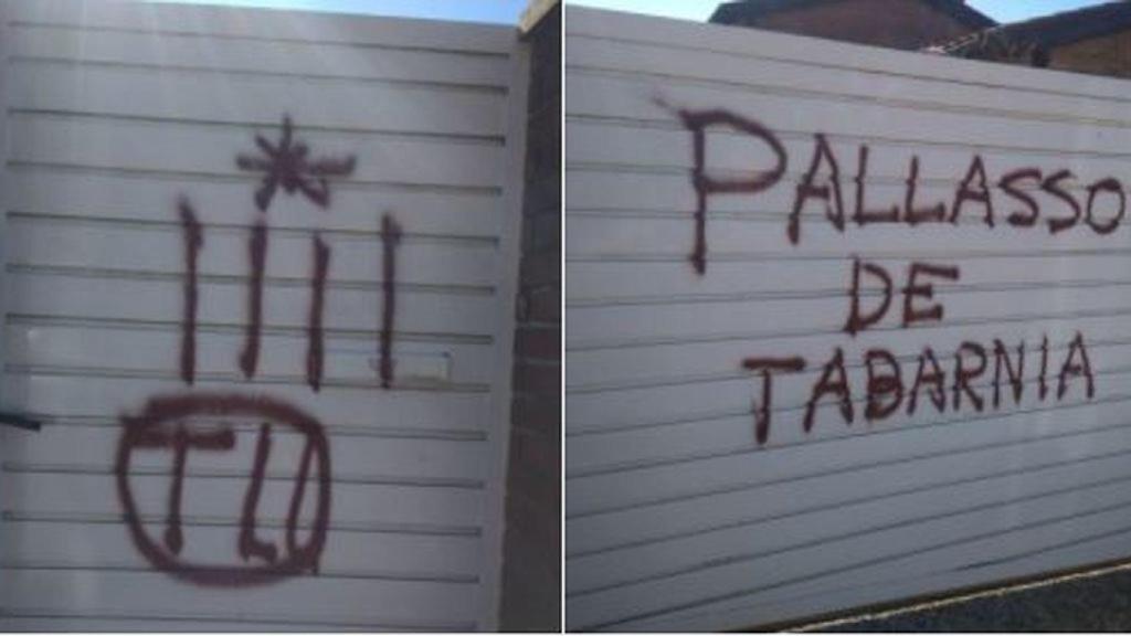 Pintadas amenazantes en la puerta de la casa de Tomás Guasch