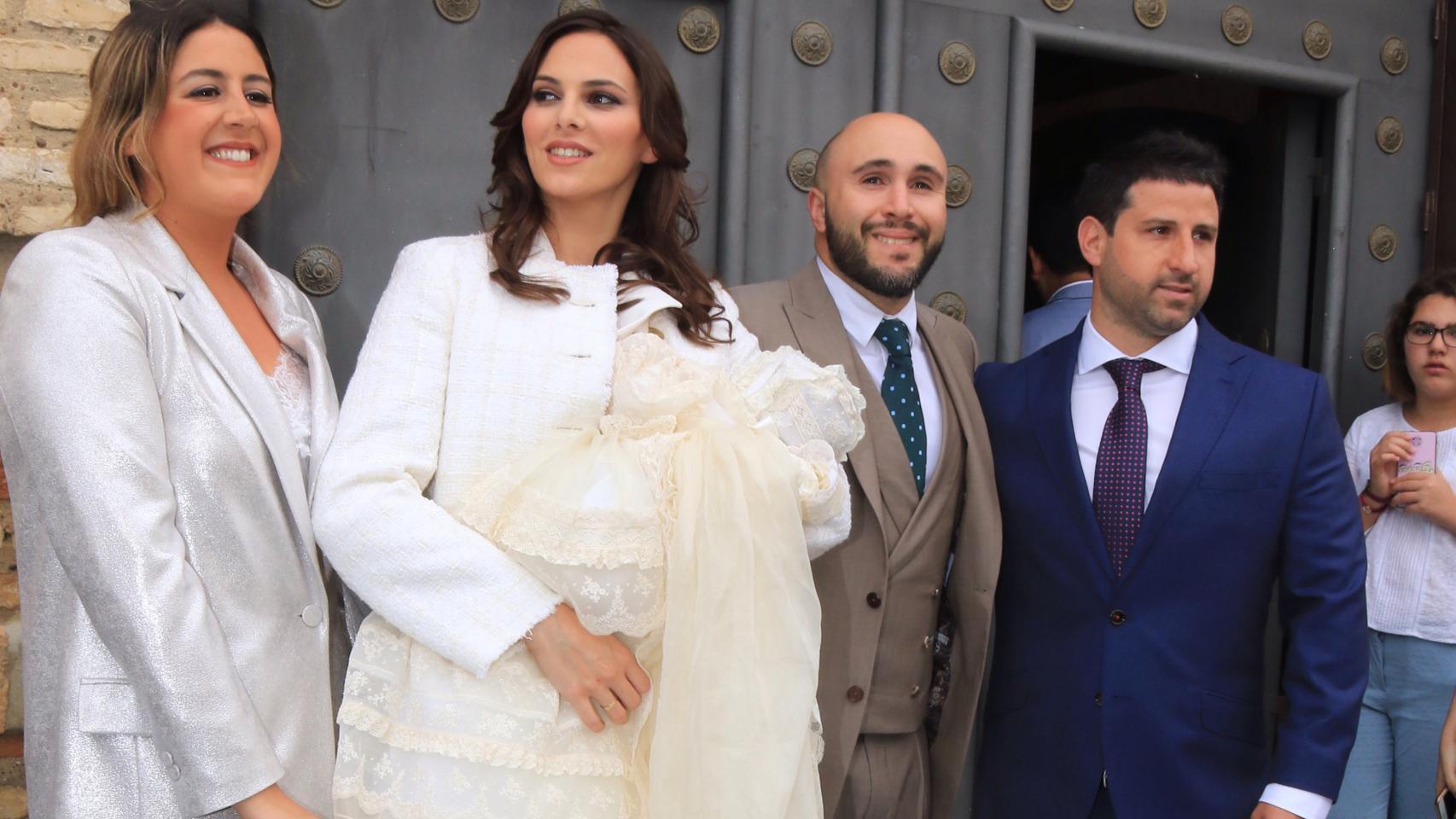 El bautizo de Carlota Rivera, en imágenes