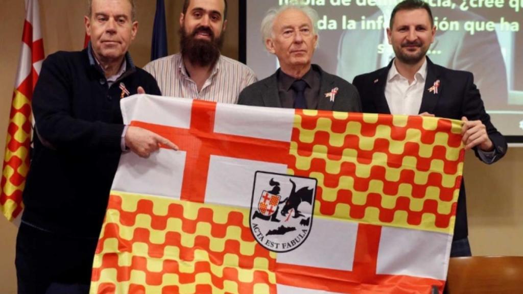 De izquierda a derecha: Tomás Guasch, Jauem Vives, Albert Boadella y MIguel Martínez. Forman el gobierno de Tabarnia y han sido amenazados