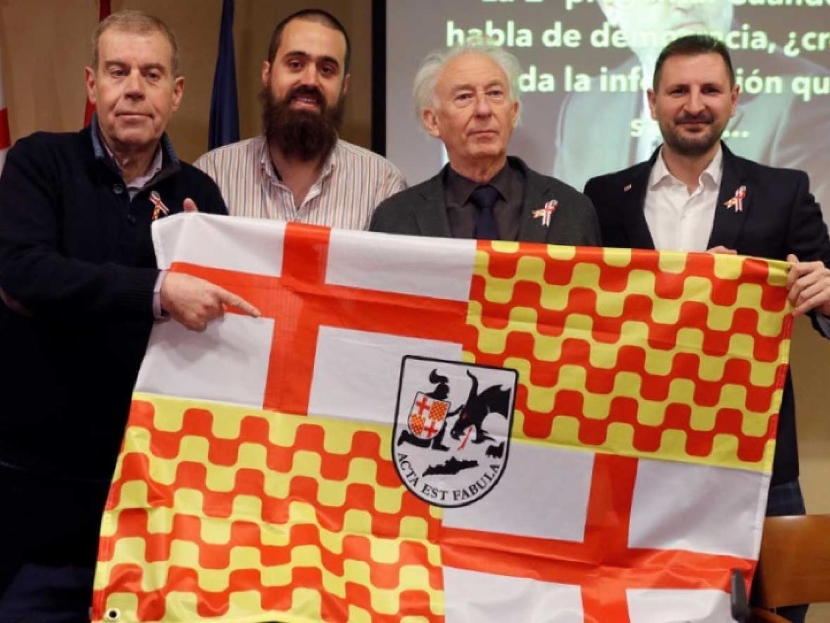 De izquierda a derecha: Tomás Guasch, Jauem Vives, Albert Boadella y MIguel Martínez. Forman el gobierno de Tabarnia y han sido amenazados