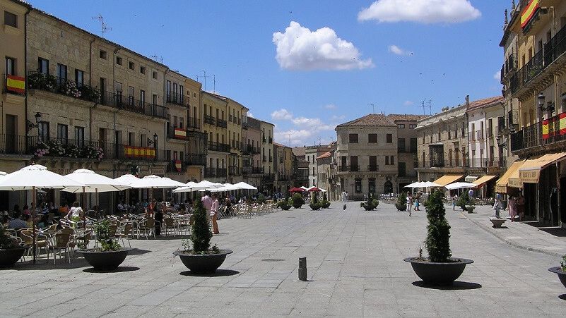 plaza mayor ciudad rodrigo