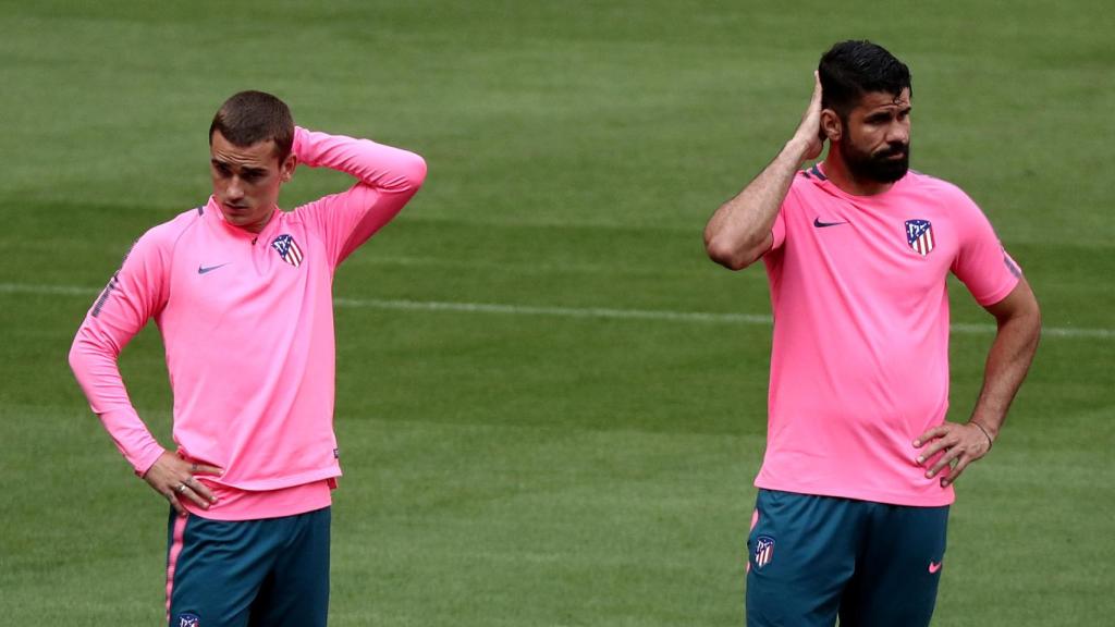Griezmann y Diego Costa, durante el entrenamiento.