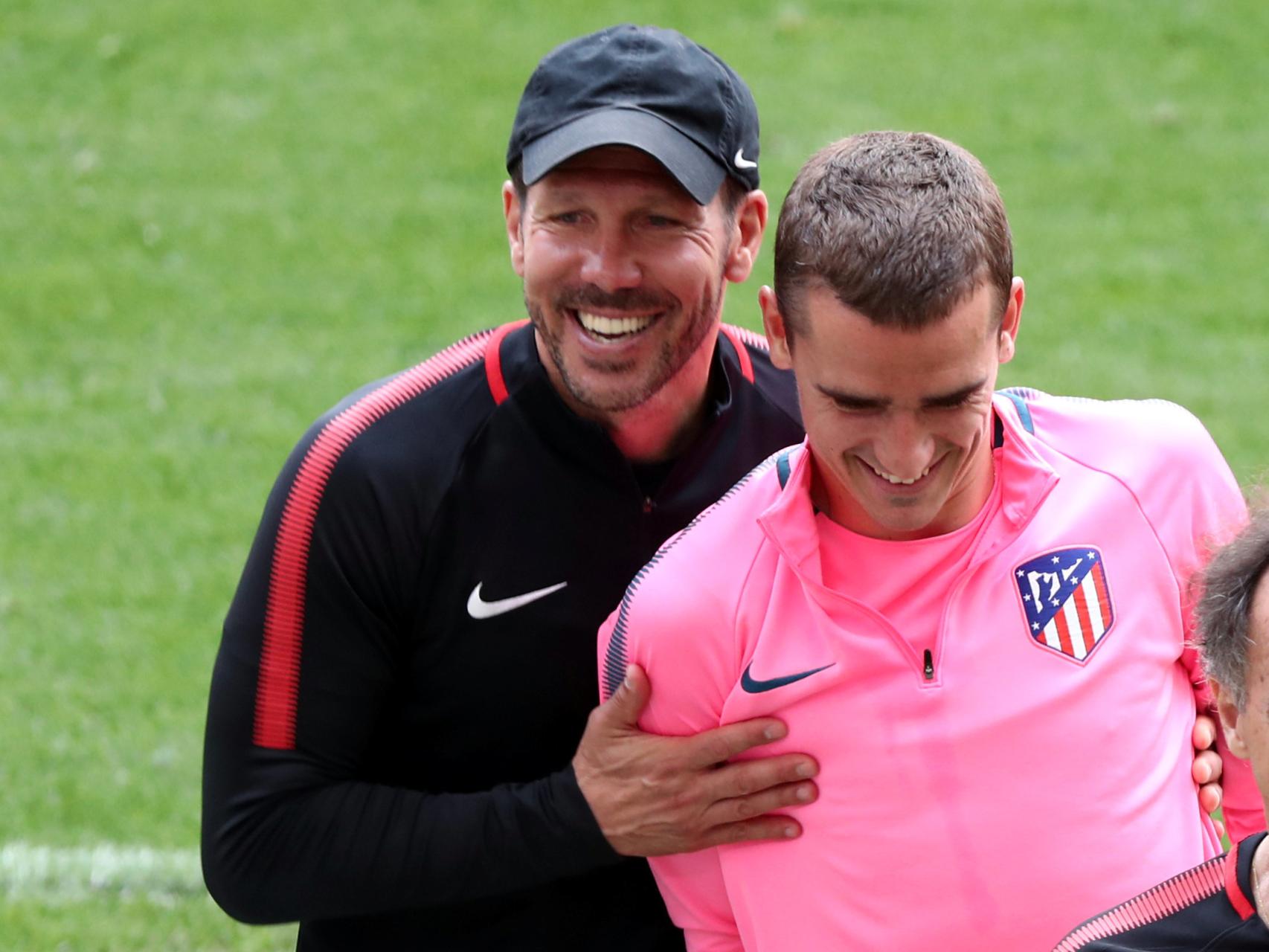 Simeone, junto a Diego Costa en el entrenamiento.