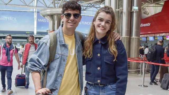 Amaia y Alfred en el aeropuerto de Lisboa.