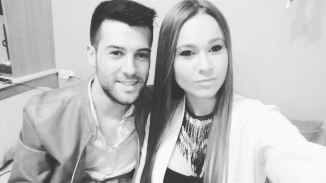 Mar en una imagen junto a su exnovio y asesino.