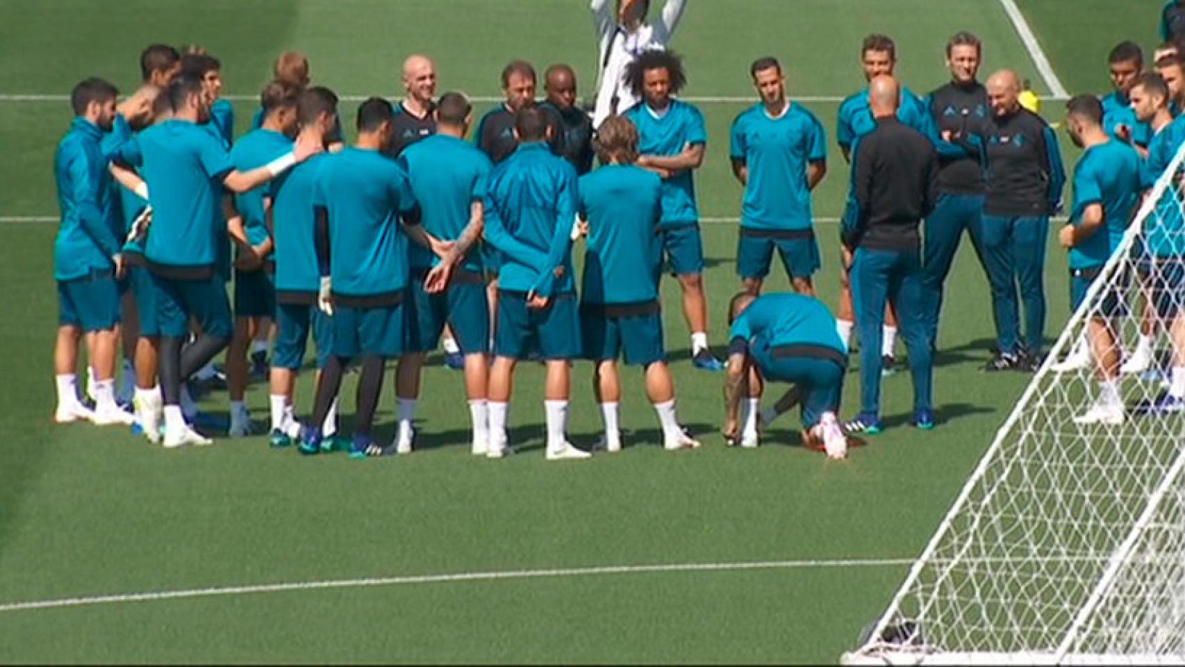 Charla de Zidane antes del entrenamiento del Open Media Day