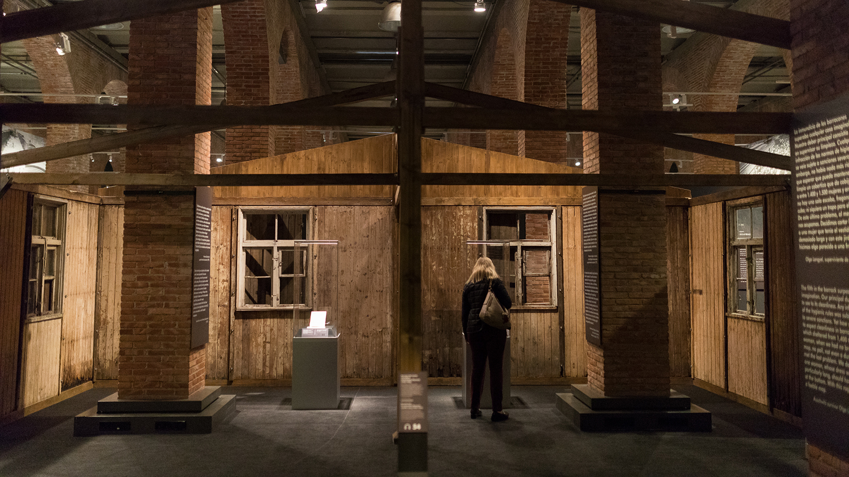 Auschwitz. No hace mucho. No muy lejos.