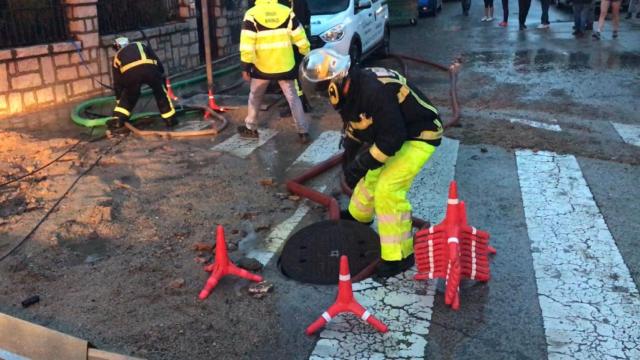 El 112 atiende 129 emergencias por la tormenta en Madrid en siete horas