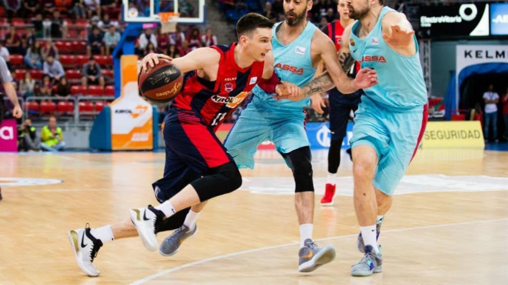 Matt Janning durante el Baskonia - Barcelona de ACB.