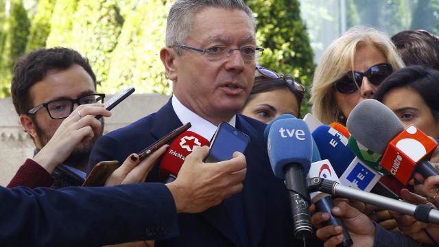 Alberto Ruiz Gallardón a la salida de su declaración en la Audiencia Nacional