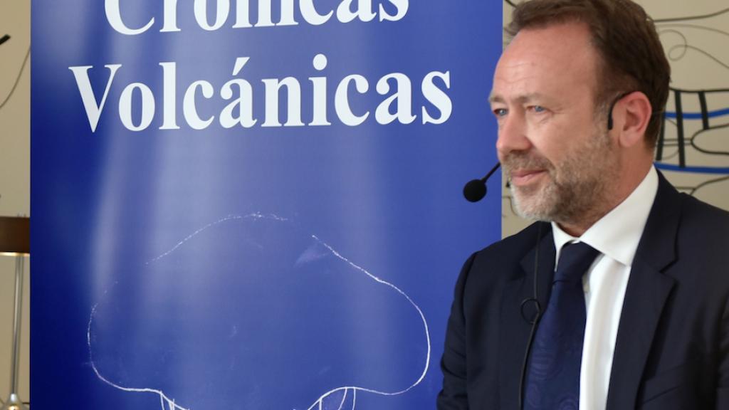 Zabala de la Serna, en el Club Matador, durante la presentación de 'Crónicas Volcánicas'