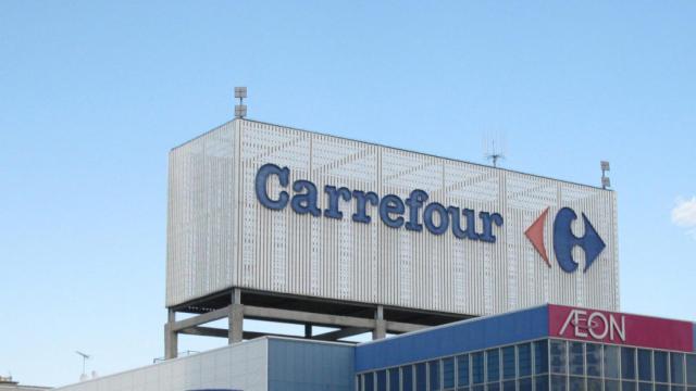 Cartel de un supermercado Carrefour.