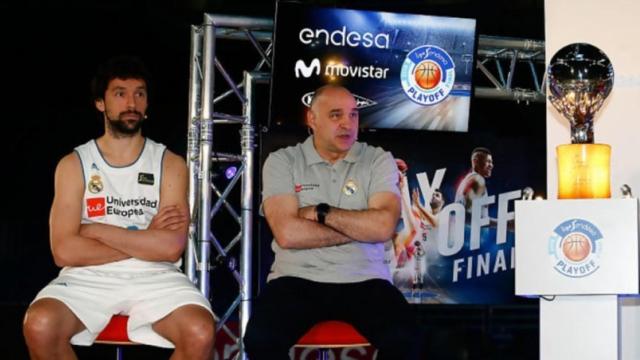 Pablo Laso y Sergio Llull presentan el playoff final de la ACB 2018. Foto: acb.com