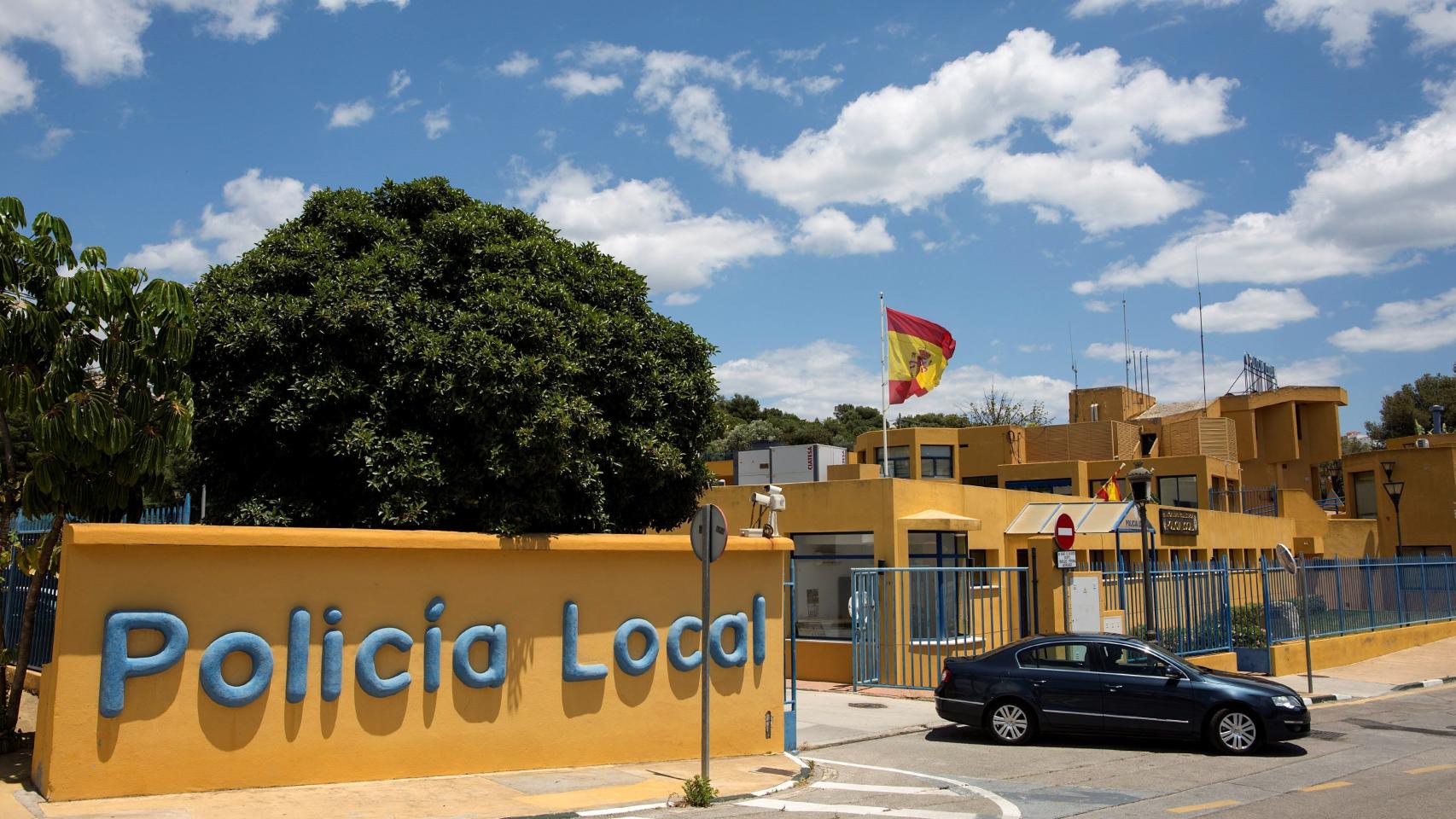 Vista de la sede de la policía local de Estepona.