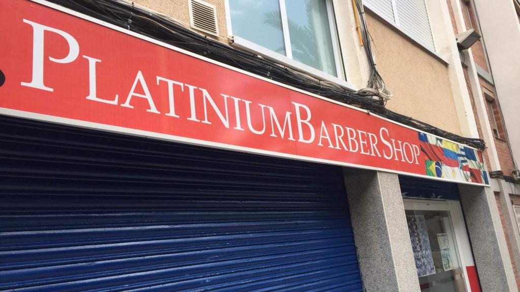 Jordi era electricista, pero hacía todo tipo de trabajos, como este cartel