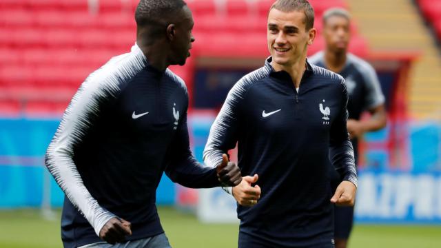 Griezmann en pleno entrenamiento con Francia.