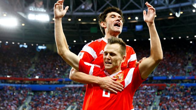Cheryshev celebra su gol con Rusia.