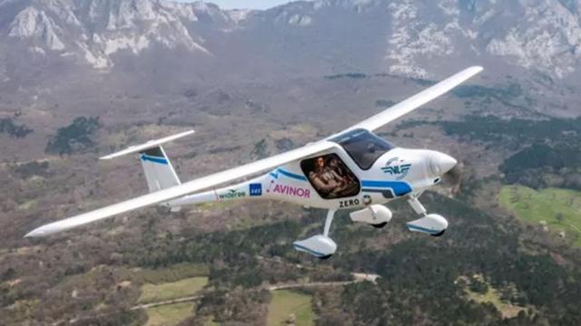Avión eléctrico.