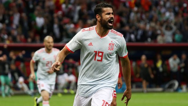 Diego Costa celebra su gol con España.