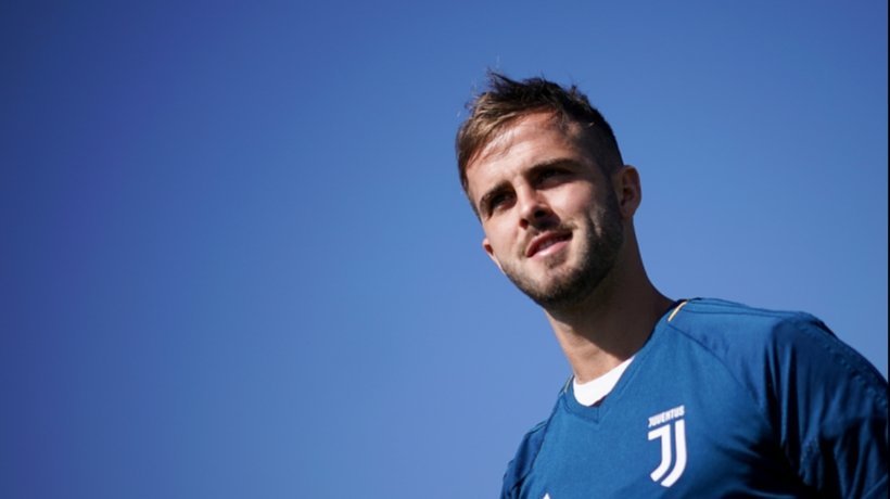 En Italia ven a Pjanic en el Chelsea por 80 'kilos'