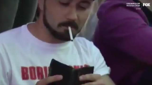 Una cartera en llamas: el sorprendente mechero durante el Irán-España