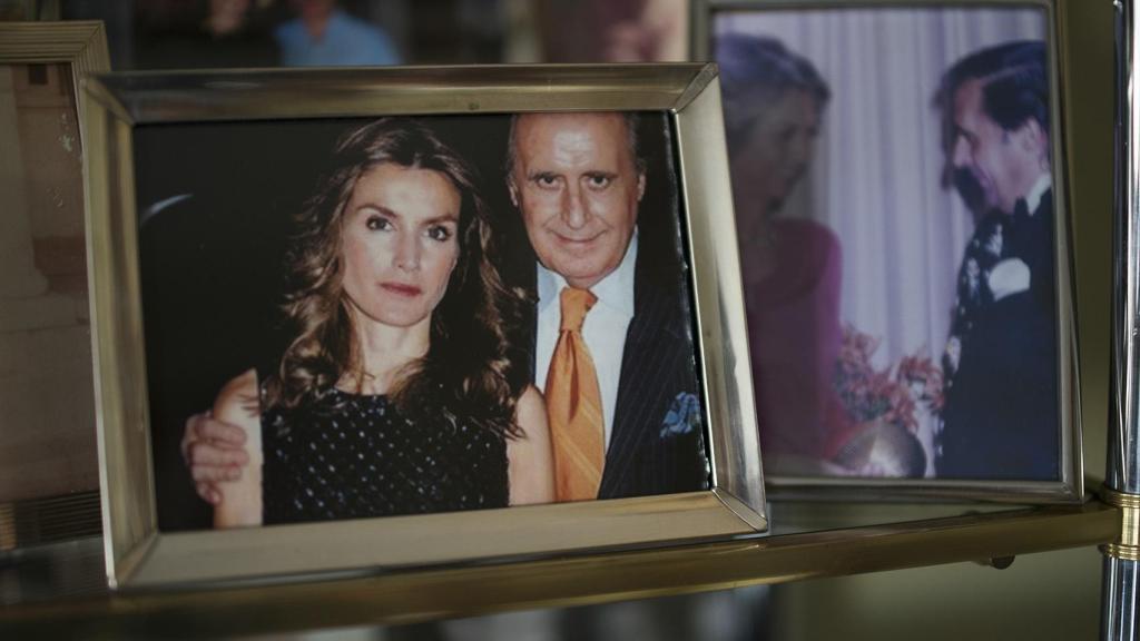 Una fotografía de Jaime Peñafiel con la reina Letizia.