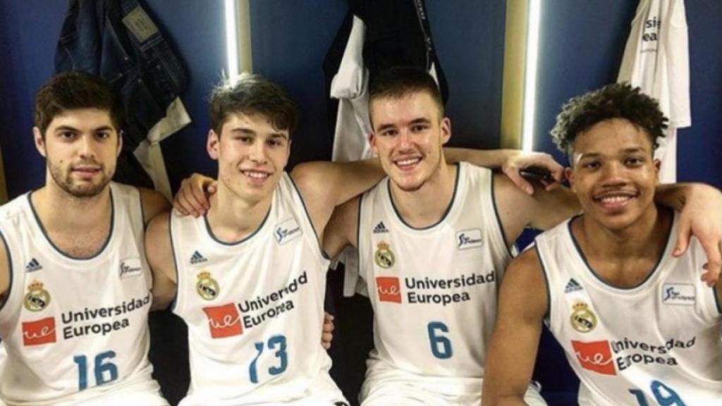 Santi Yusta, Mario Nakic, Dino Radoncic y Melwin Pantzar. Foto: Twitter (@RMBaloncesto)