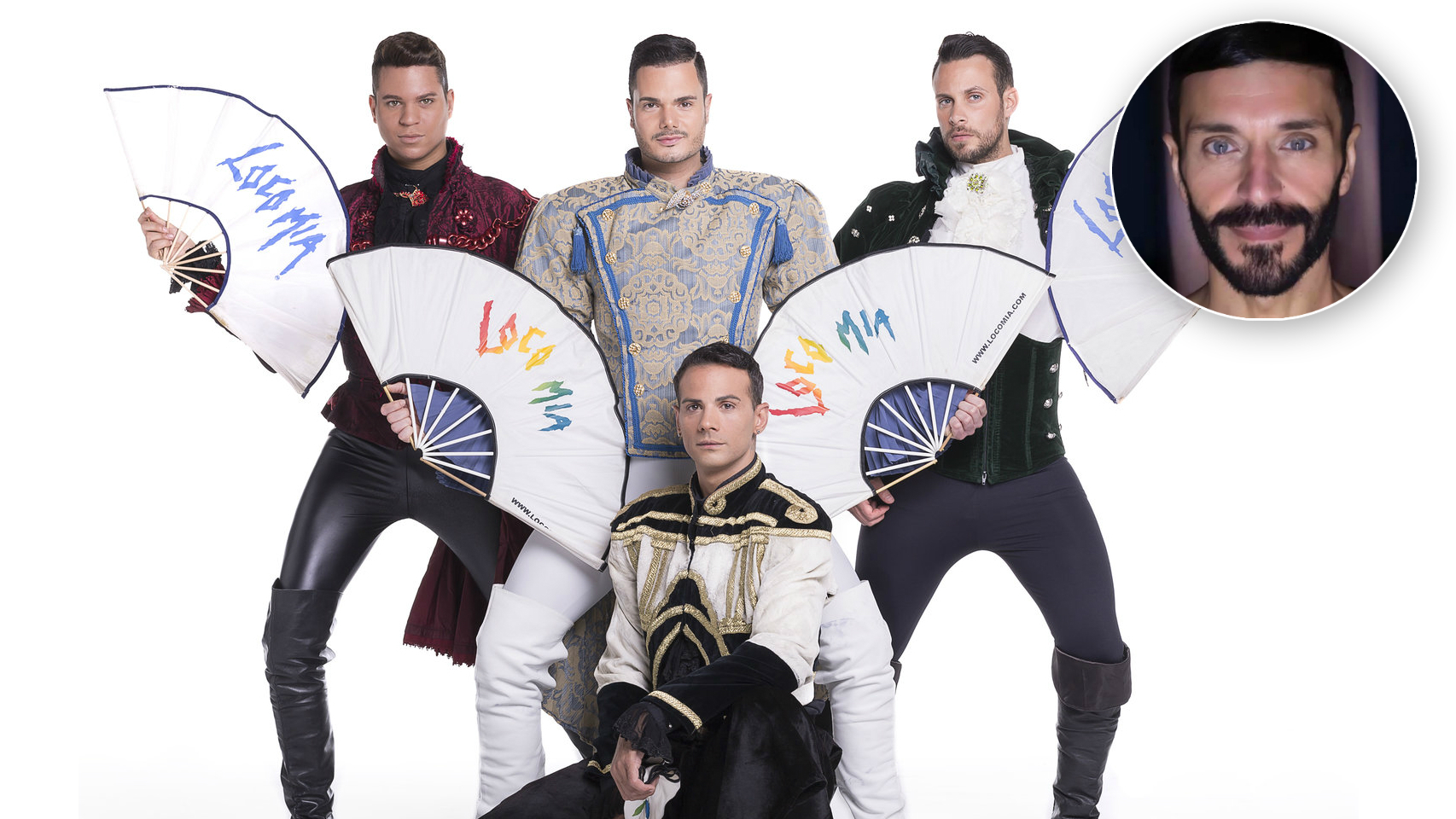 Locomía en un montaje junto a Frank Romero.