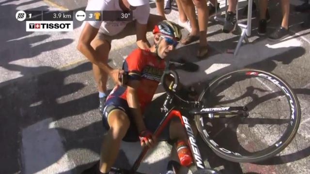 Nibali, en el momento de la caída en el Tour.
