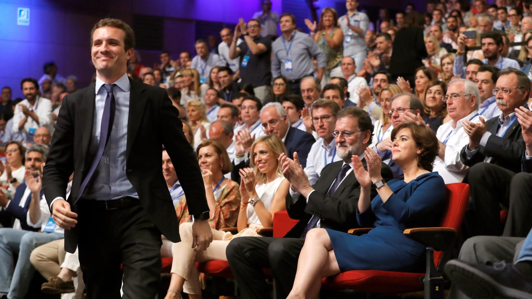 Pablo Casado, el día que se convirtió en presidente del PP tras vencer en votación a Soraya Sáenz de Santamaría.