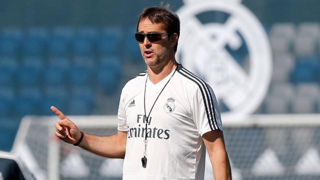 Lopetegui dirige un entrenamiento del Real Madrid
