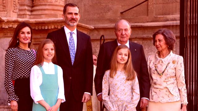 Último posado de los miembros de la Familia Real al completo.