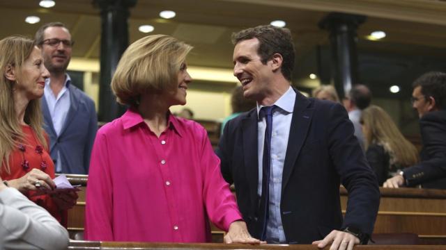 La presidenta del PP de Castilla-La Mancha, María Dolores de Cospedal, con el presidente Pablo Casado.