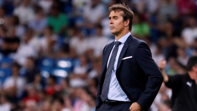 Julen Lopetegui, en la banda del Santiago Bernabéu