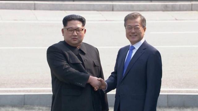 Kim Jong Un, presidente norcoreano y Moon Jae-in, líder de Corea del Sur