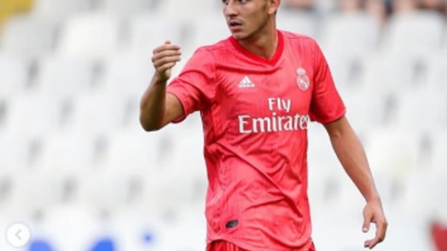 Víctor Chust en un partido de pretemporada con el Castilla. Foto: Instagram (@victorch5)
