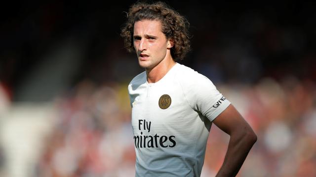 Rabiot durante el partido del PSG ante el Guingamp