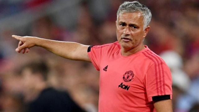 Mourinho, durante un partido del Manchester United