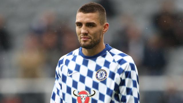 Kovacic, durante un calentamiento con el Chelsea