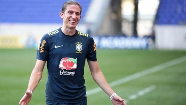 Filipe Luis entrenado con la selección brasileña. Foto: Instagram (@filipeluis)