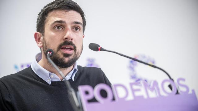 Ramón Espinar, de Podemos, anuncia que será padre en un mes