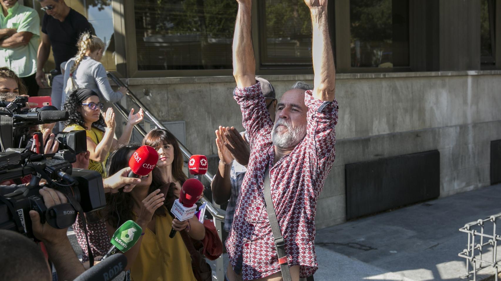 Willy Toledo se niega a declarar y reitera que no ha cometido ningún delito